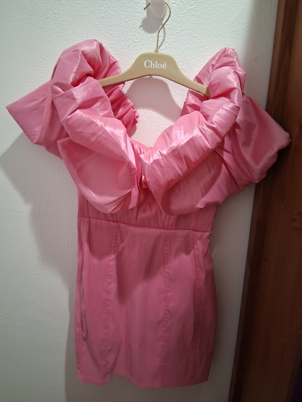Show Me Your MuMu Pink Ruffled Off-Shoulder Dress. NEW